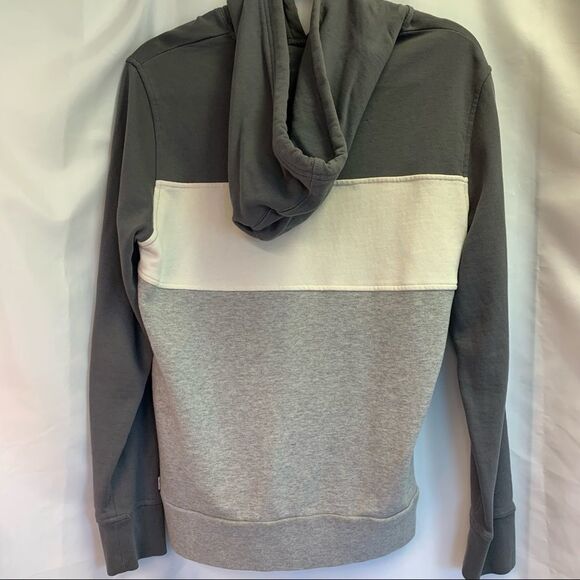 💥LEVI’S Gray logo drawstring pull over hoodie size small - Picture 2 of 9